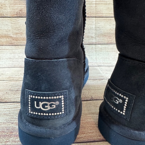 UGG Blue Baily Button Bling in Navy Size 9 - Picture 2 of 5